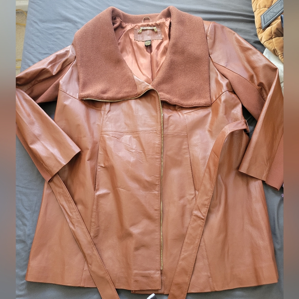 IMAN real leather short trench coat